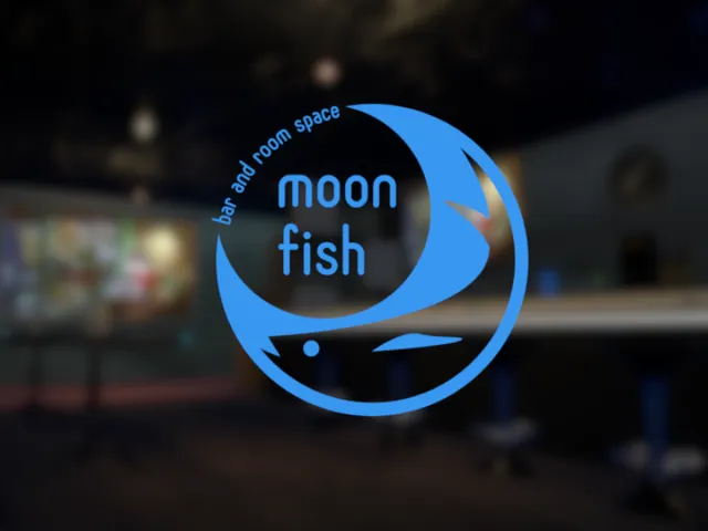 bar and room space ＂moonfish＂