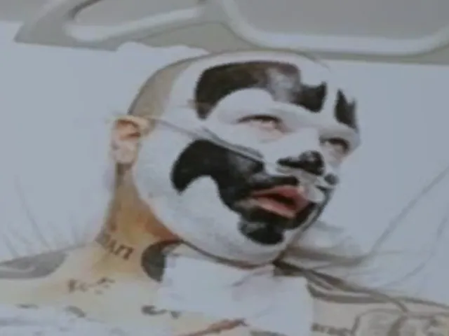 Shaggy 2 Dope Sucks Satan's Toe