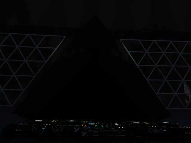 Club Ancients x Alive5555