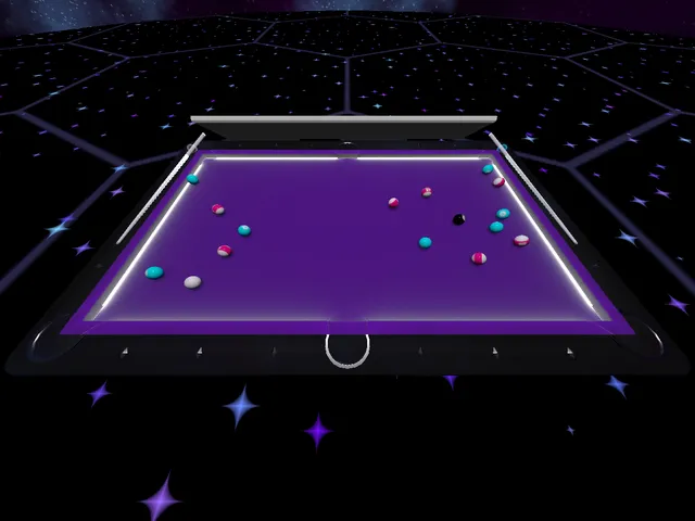 LiliTheSmolBean's Pool Table