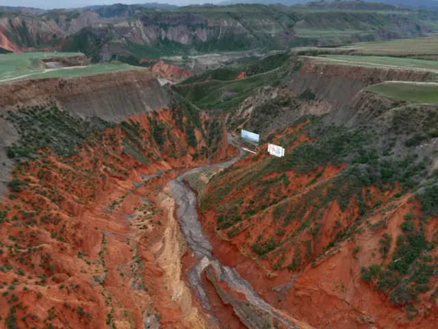 2025新疆旅游 （1）-Travel in China XinJiang（1․2g skybox）