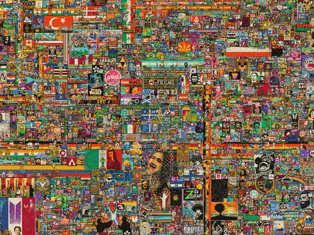 reddit place 2022 and 2017